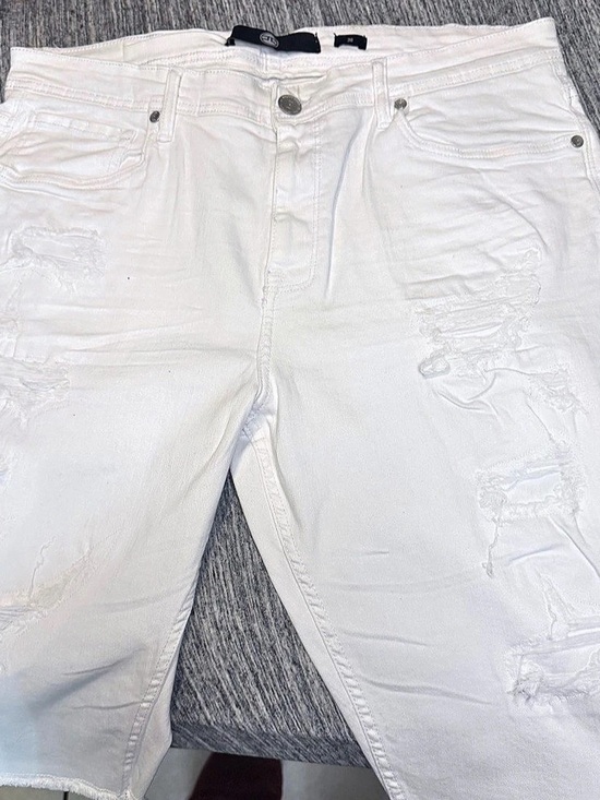 SOPRANI Denim - SOPRANI Distressed Straight Leg Jeans in White Waist 38